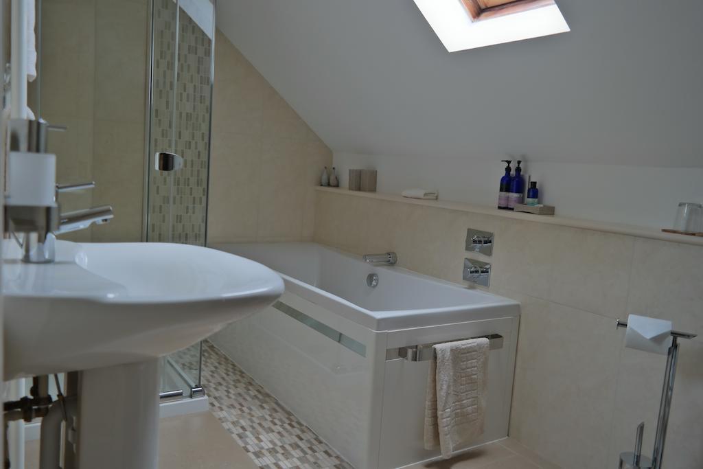 Weston Cottage Пул Екстериор снимка